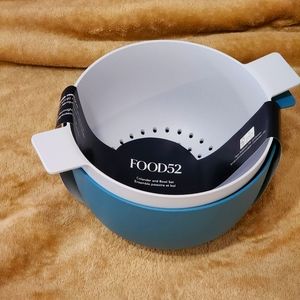 *NWT* Food52 Bamboo Colander and Bowl Set with Handles Blue and White